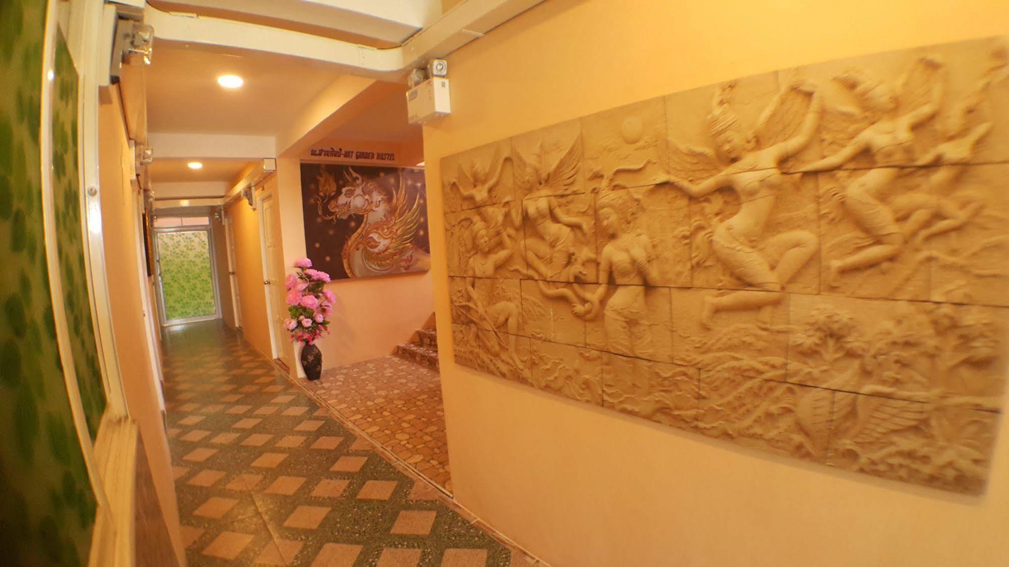 Suansin Art Garden Aparthotel Ban Lat Krachaeng Exterior photo