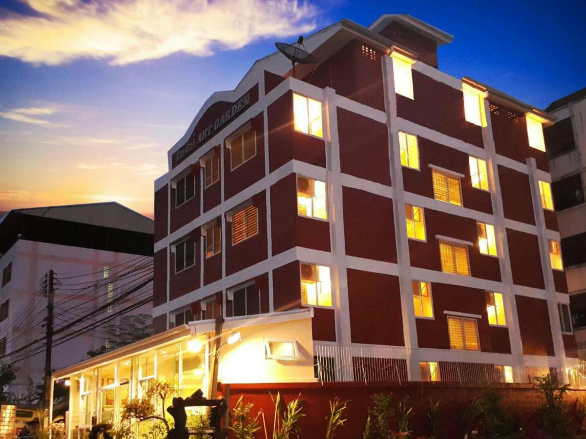 Suansin Art Garden Aparthotel Ban Lat Krachaeng Exterior photo